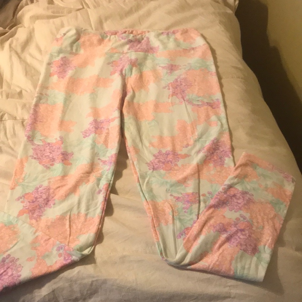 Cute LuLaRoe Leggings